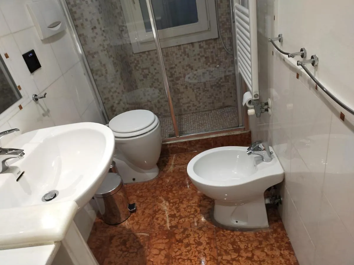 Biennale Apartment Near San Marco Venedik