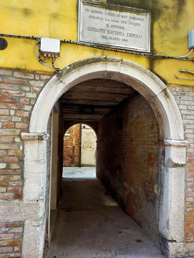 Biennale Apartment Near San Marco Venedik