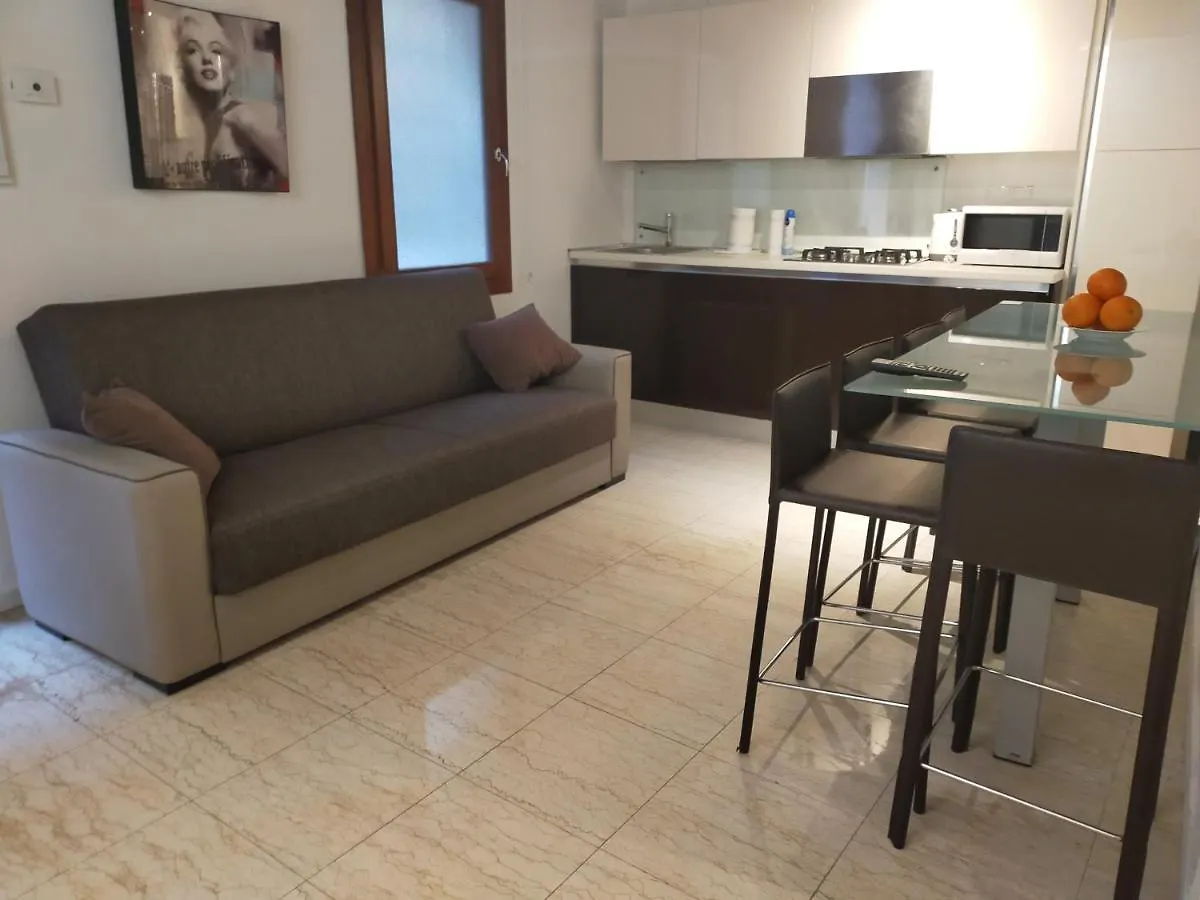 Biennale Apartment Near San Marco Venedik İtalya