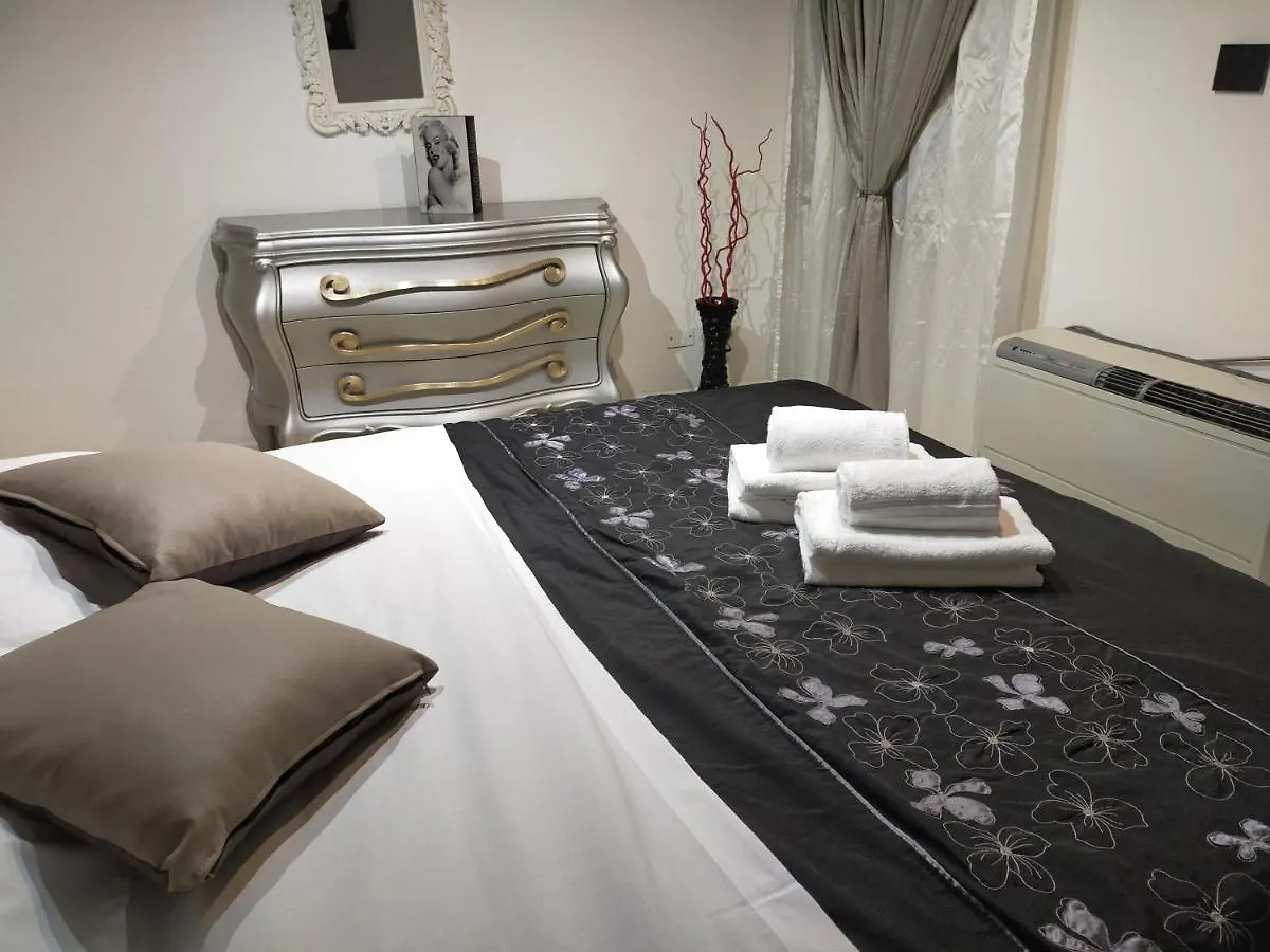Biennale Apartment Near San Marco Venedik İtalya