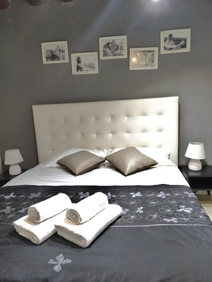 Biennale Apartment Near San Marco Venedik