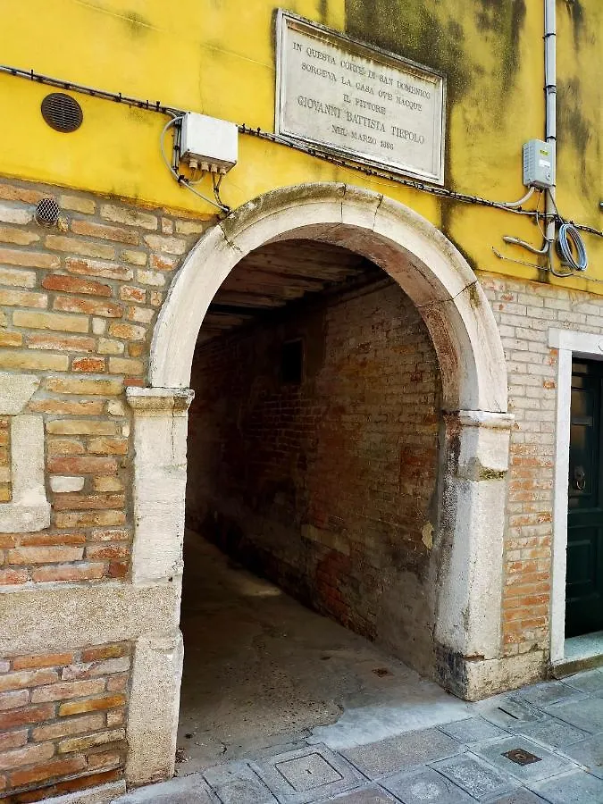 Biennale Apartment Near San Marco Velence