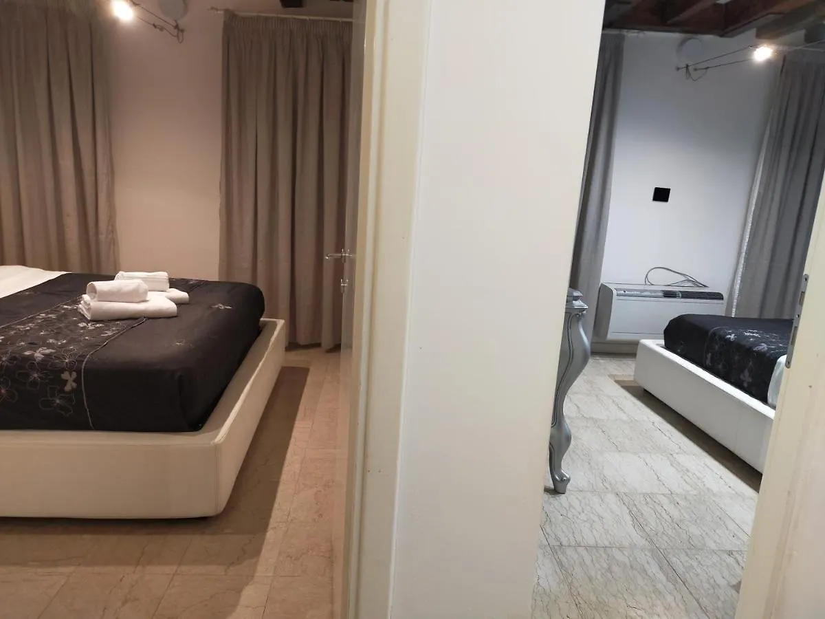 Biennale Apartment Near San Marco Velence