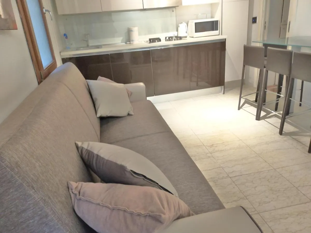 Biennale Apartment Near San Marco Velence